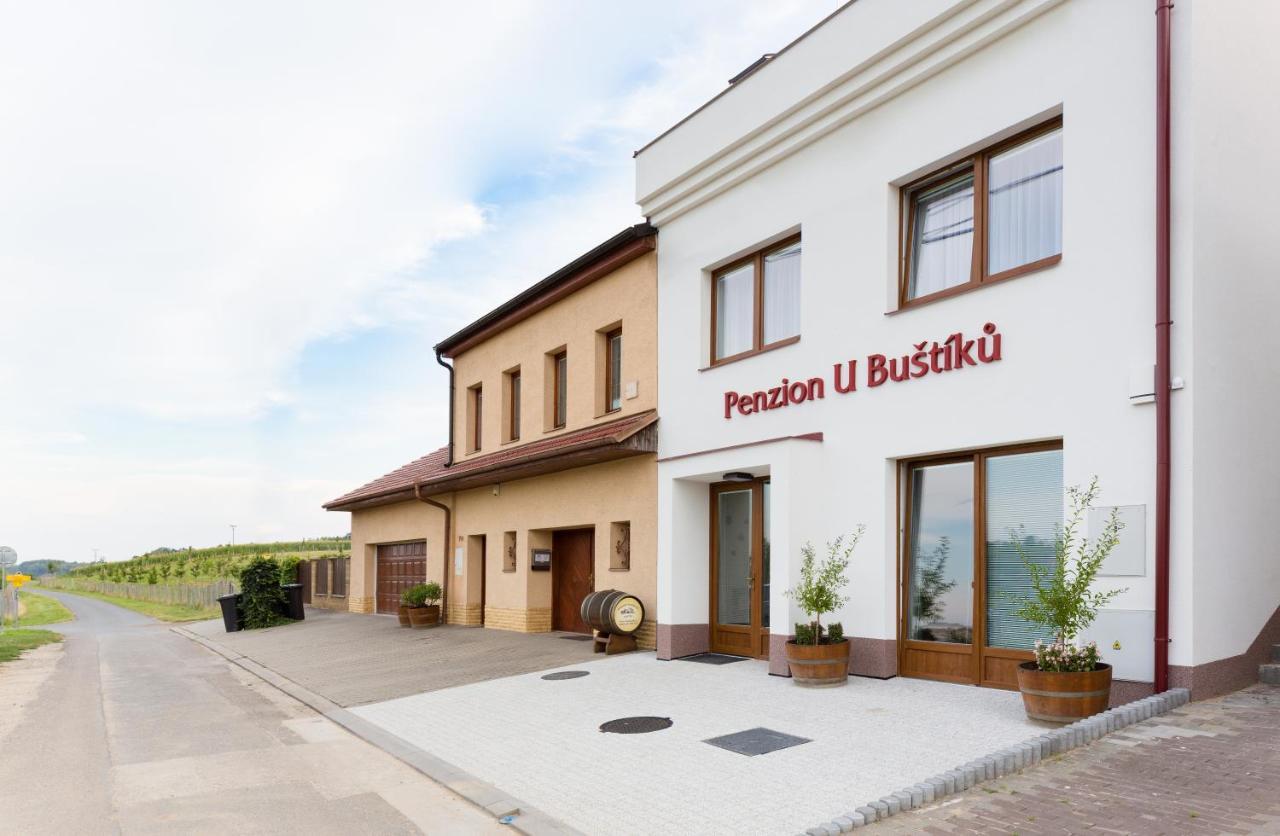 Penzion U Buštíků Sardice Esterno foto